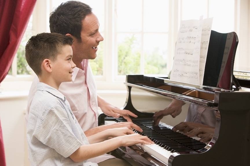 dienblad entiteit pot 10 tips om je kind te helpen bij het piano leren spelen -  BesteDigitalePiano.nl